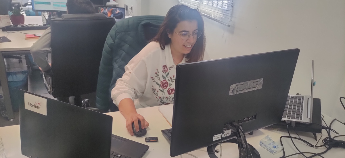 Magdalena Martos: «Con el máster en Ingeniería Telemática puedo trabajar en muchas tecnologías punteras»